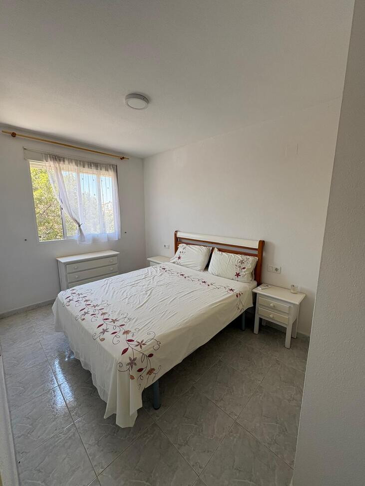 Se vende Apartamento Planta Media de 2 dormitorios en Costa Blanca, Alicante, España