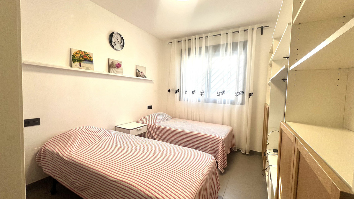 Se vende Apartamento Planta Baja de 2 dormitorios en Costa Blanca, Alicante, España