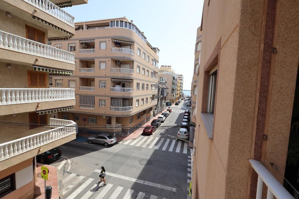 Se vende Apartamento Planta Media de 3 dormitorios en Costa Blanca, Alicante, España