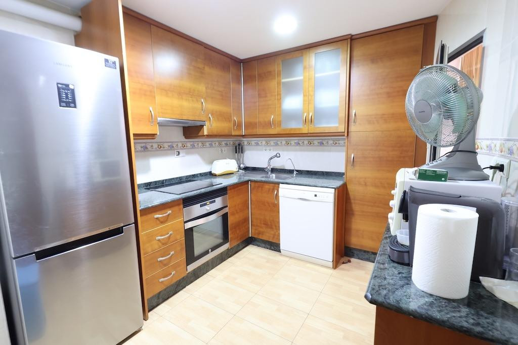 Se vende Apartamento Planta Media de 3 dormitorios en Costa Blanca, Alicante, España