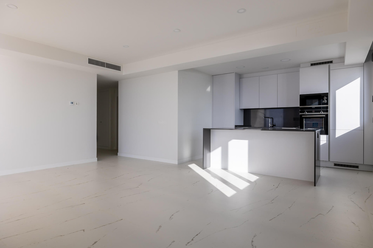 3 Bed Apartment for sale in Casares Costa Del Sol, Málaga, Spain