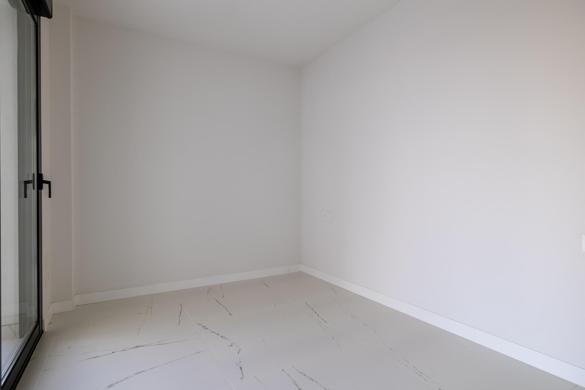 3 Bed Apartment for sale in Casares Costa Del Sol, Málaga, Spain