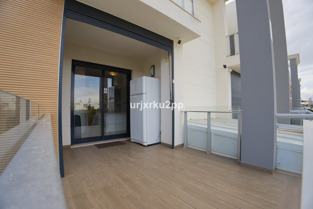 Se vende Adosada de 3 dormitorios en Costa Blanca, Alicante, España