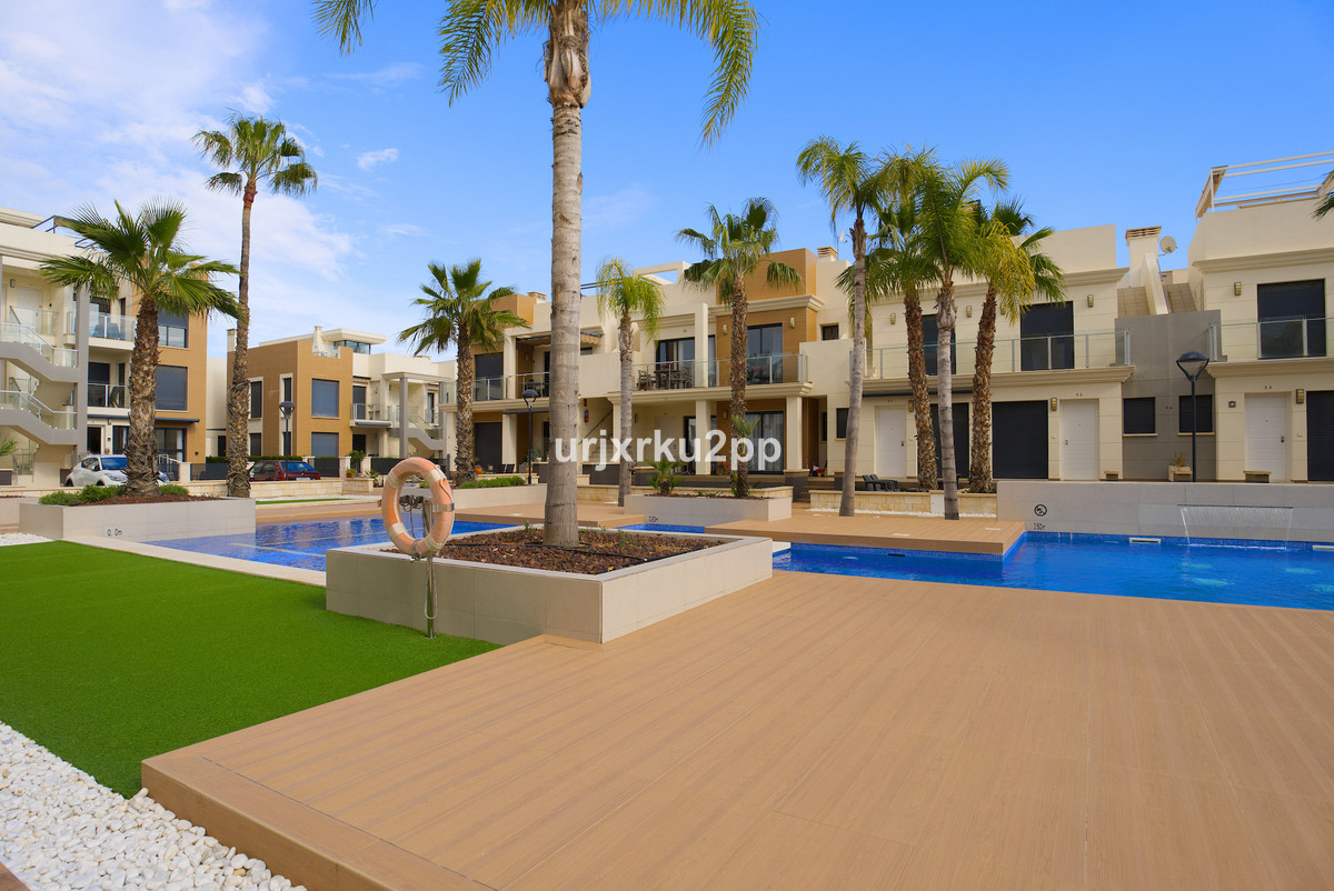 Se vende Adosada de 3 dormitorios en Costa Blanca, Alicante, España