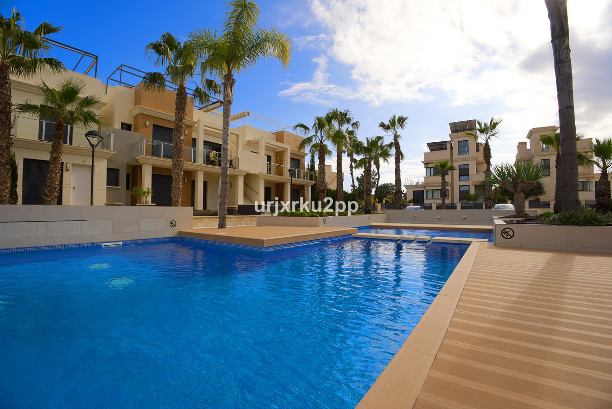 Se vende Adosada de 3 dormitorios en Costa Blanca, Alicante, España
