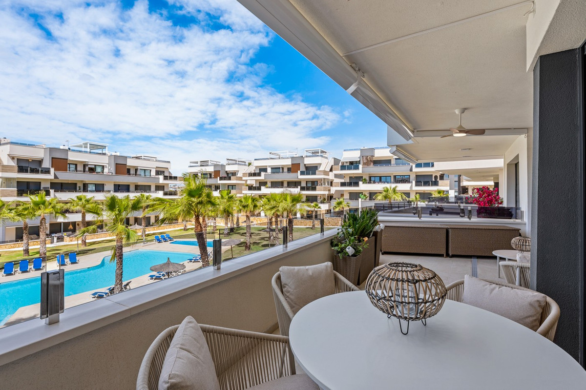 2 Bed Apartment for sale in Los Altos Costa Blanca, Alicante, Spain