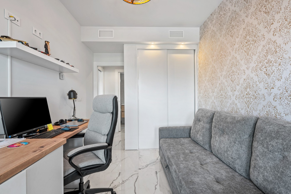 2 Bed Apartment for sale in Los Altos Costa Blanca, Alicante, Spain