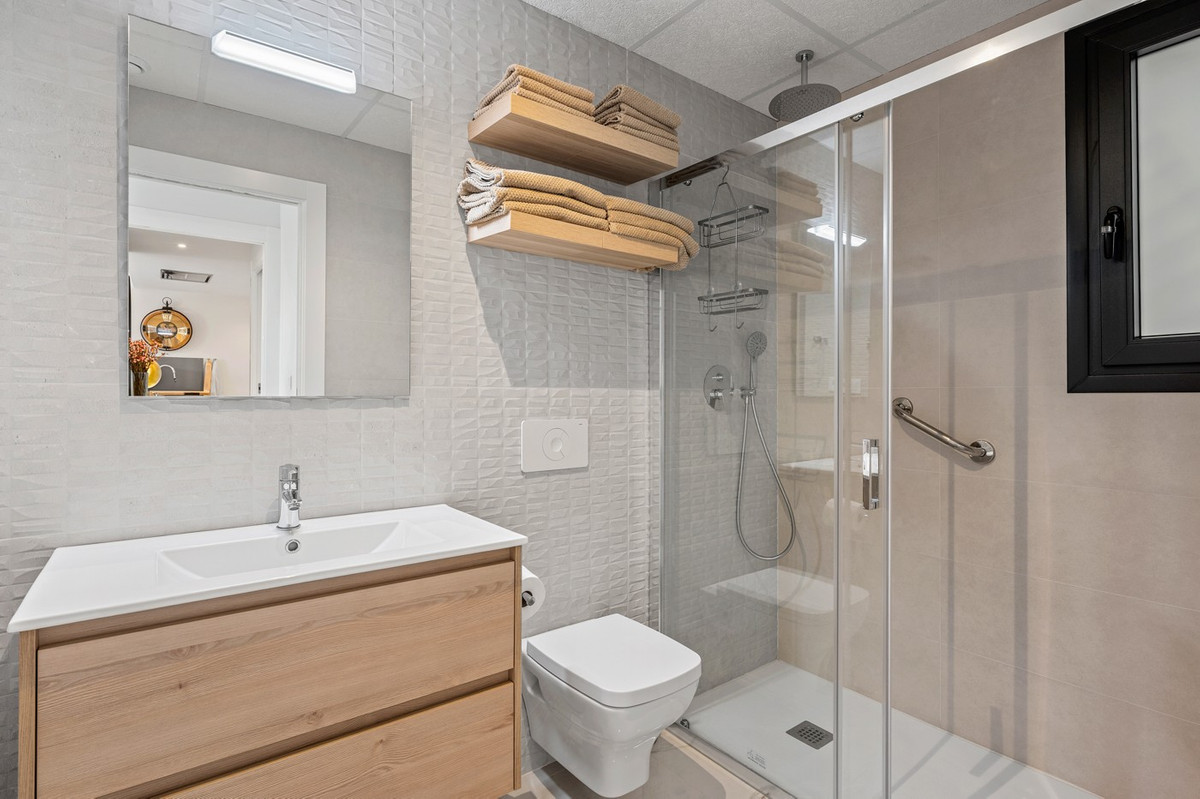 2 Bed Apartment for sale in Los Altos Costa Blanca, Alicante, Spain