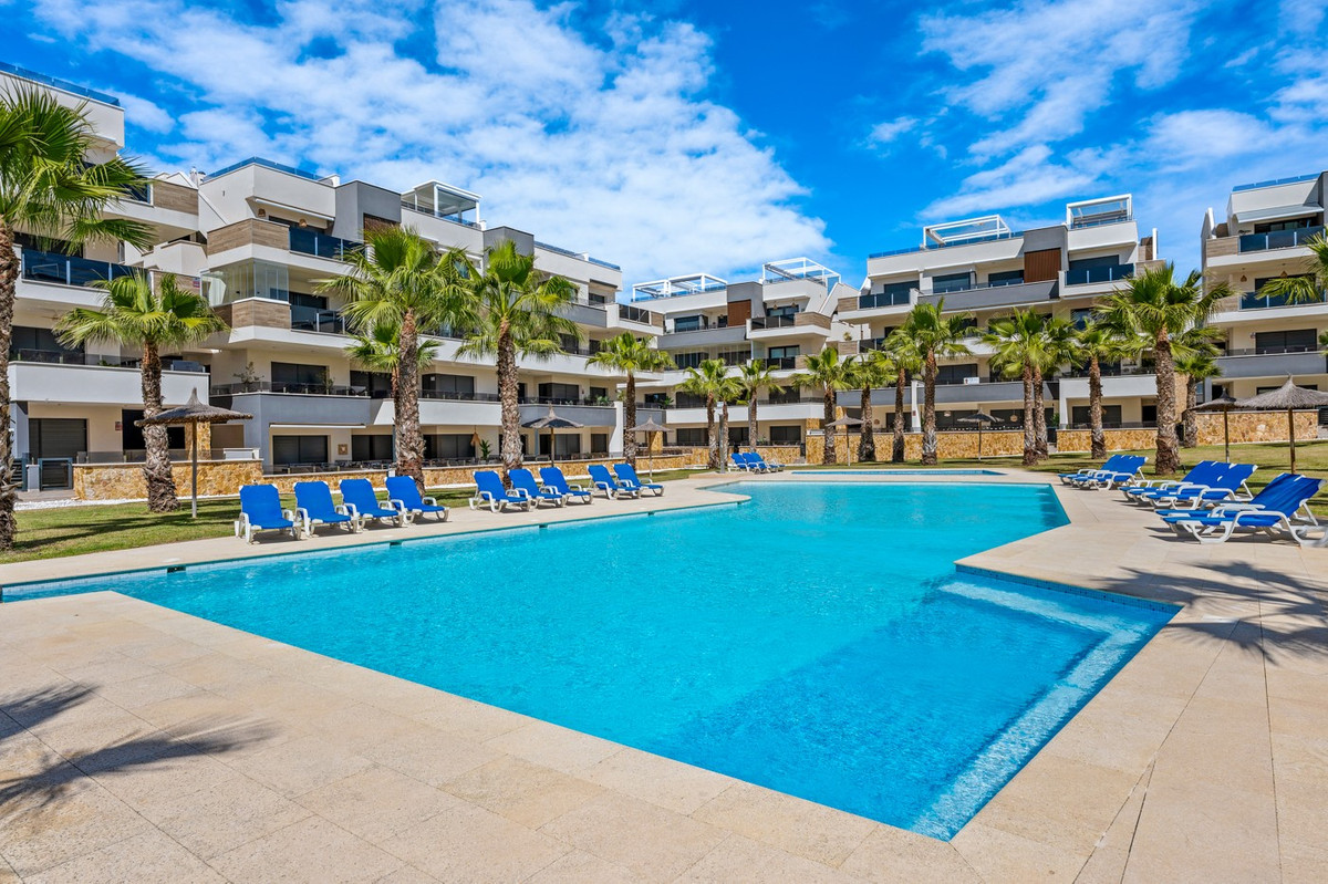 2 Bed Apartment for sale in Los Altos Costa Blanca, Alicante, Spain