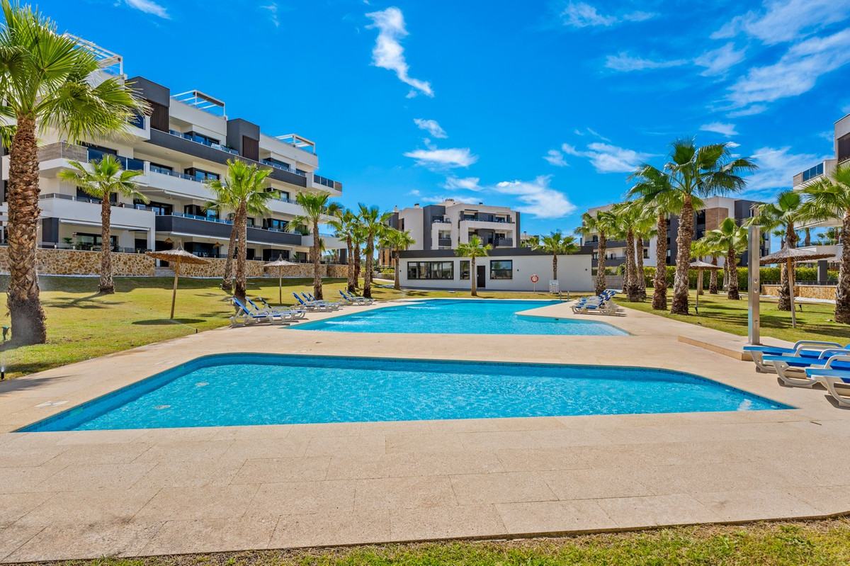 2 Bed Apartment for sale in Los Altos Costa Blanca, Alicante, Spain