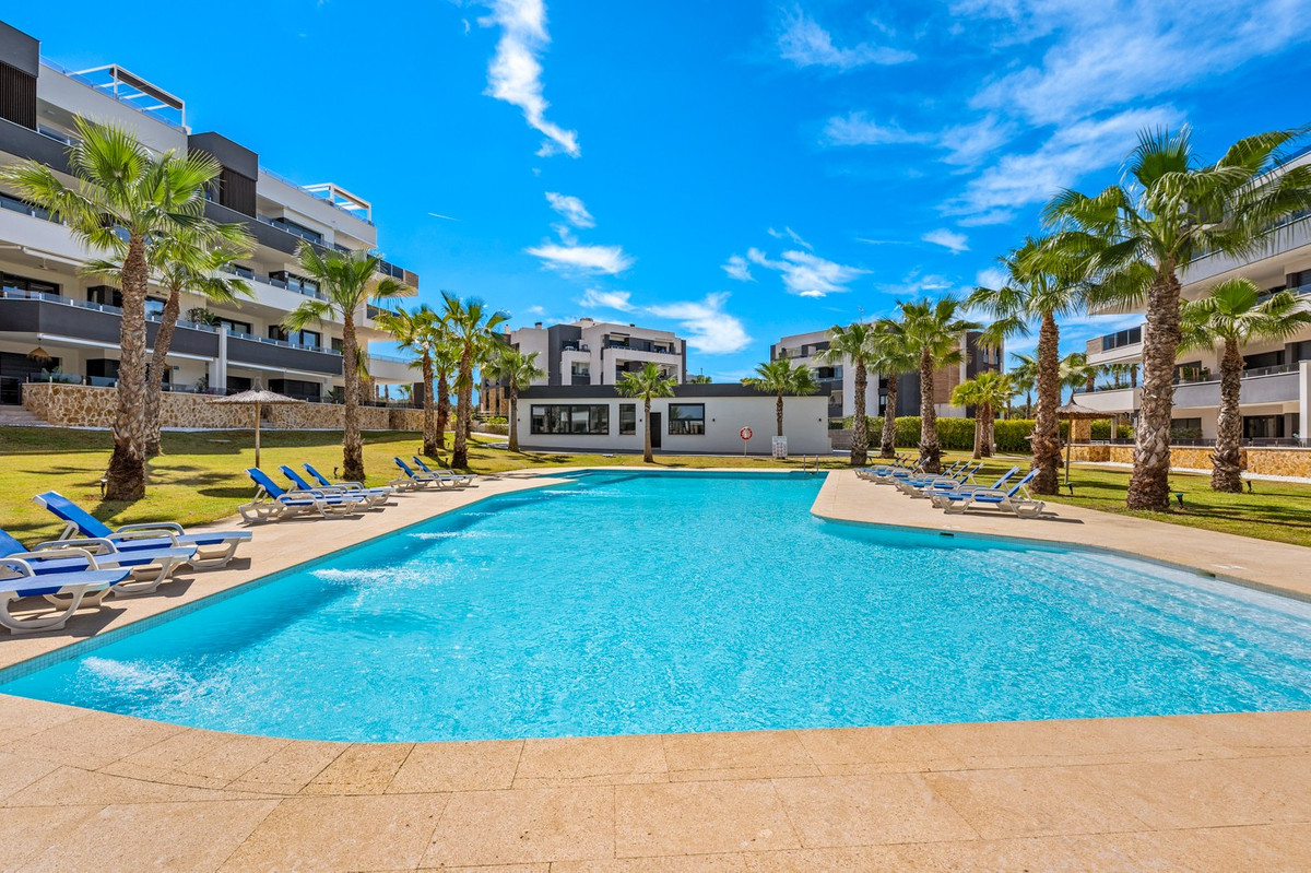2 Bed Apartment for sale in Los Altos Costa Blanca, Alicante, Spain