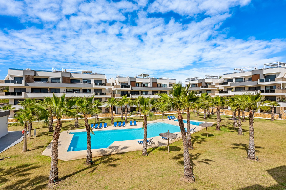 2 Bed Apartment for sale in Los Altos Costa Blanca, Alicante, Spain