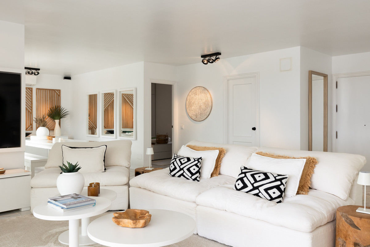 Se vende Villa - Chalet de 3 dormitorios en Costa Del Sol, Cadiz, España