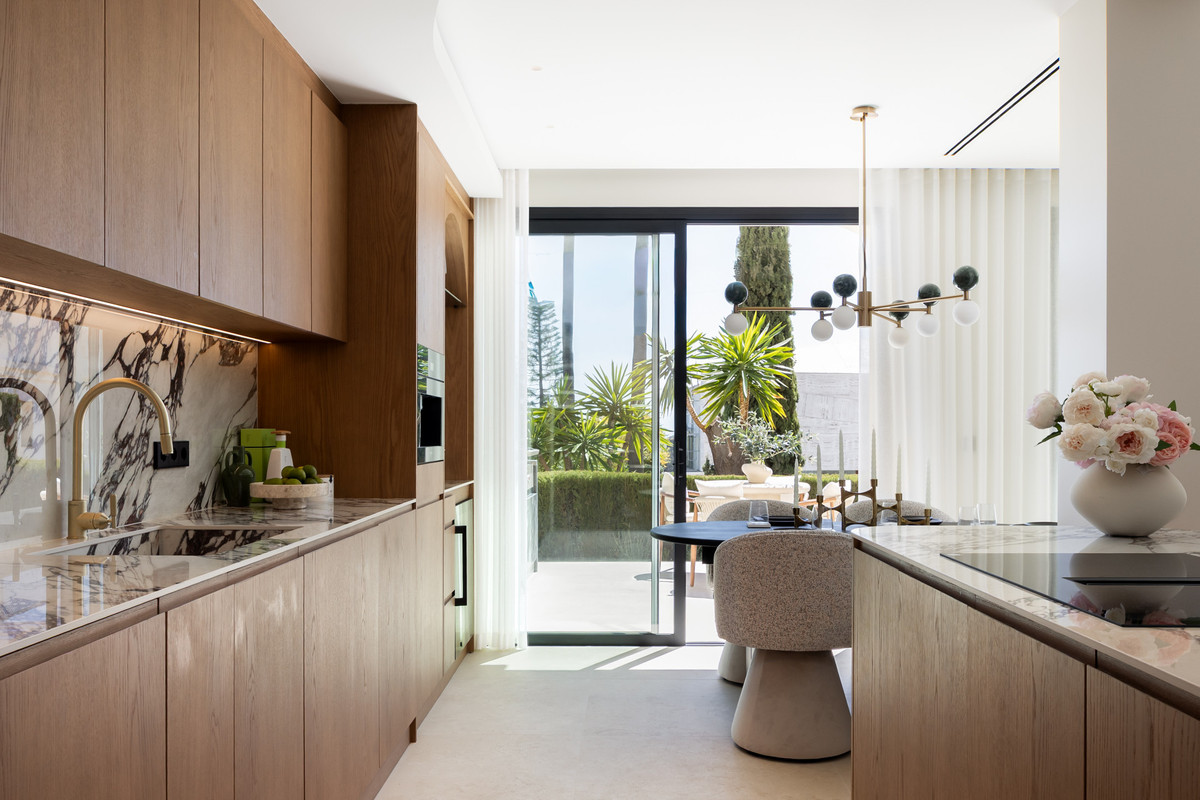 4 Bed Townhouse for sale in La Quinta Costa Del Sol, Málaga, Spain