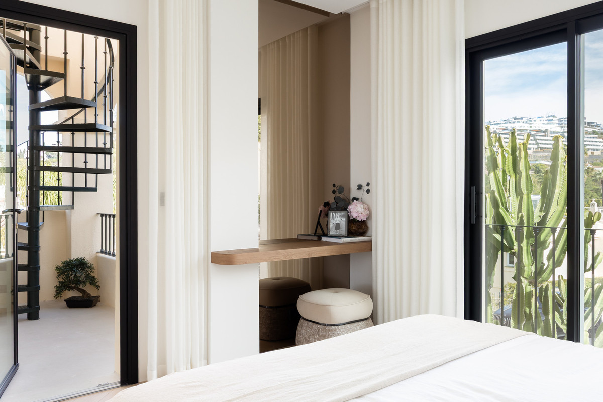 4 Bed Townhouse for sale in La Quinta Costa Del Sol, Málaga, Spain