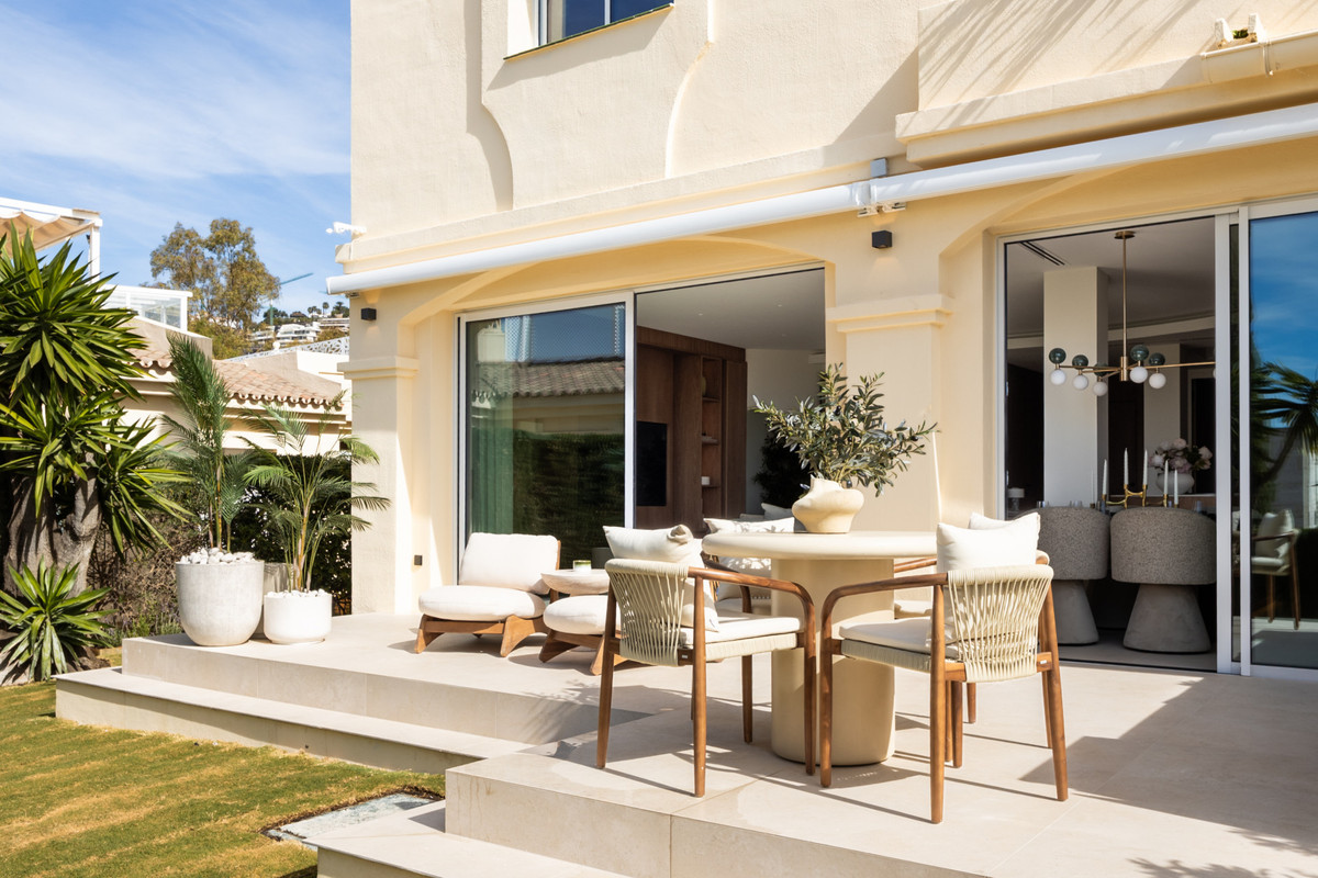 4 Bed Townhouse for sale in La Quinta Costa Del Sol, Málaga, Spain