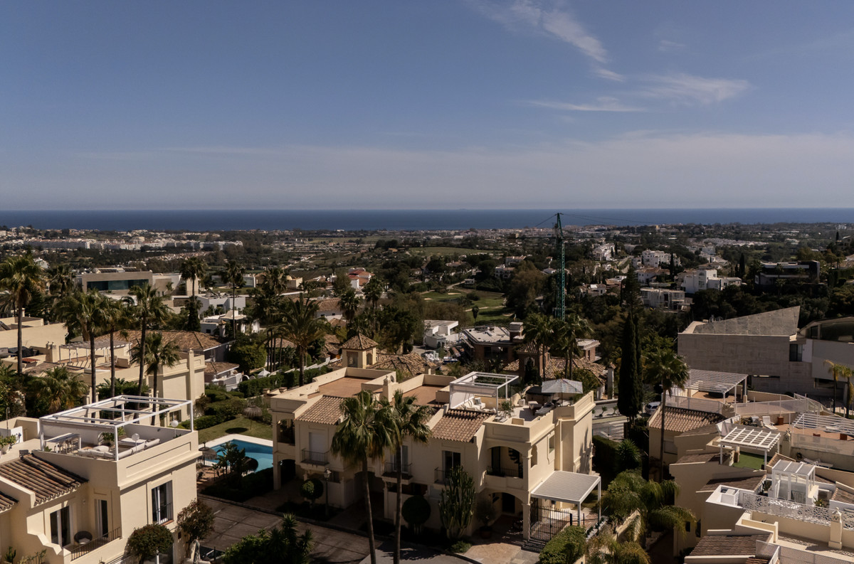 4 Bed Townhouse for sale in La Quinta Costa Del Sol, Málaga, Spain