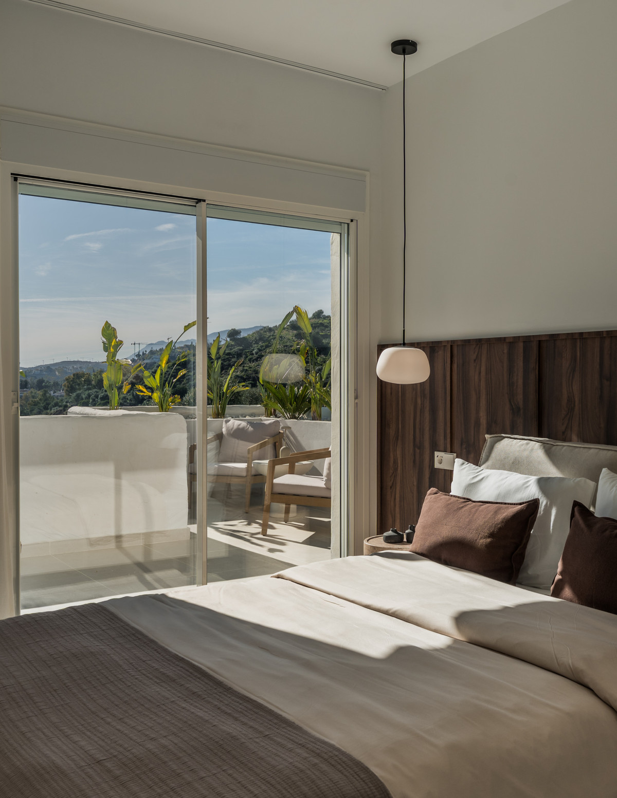 3 Bed Apartment for sale in Nueva Andalucía Costa Del Sol, Málaga, Spain