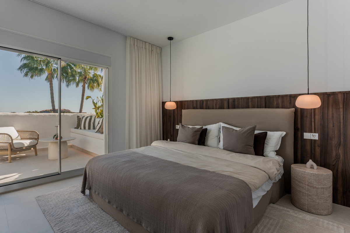 3 Bed Apartment for sale in Nueva Andalucía Costa Del Sol, Málaga, Spain