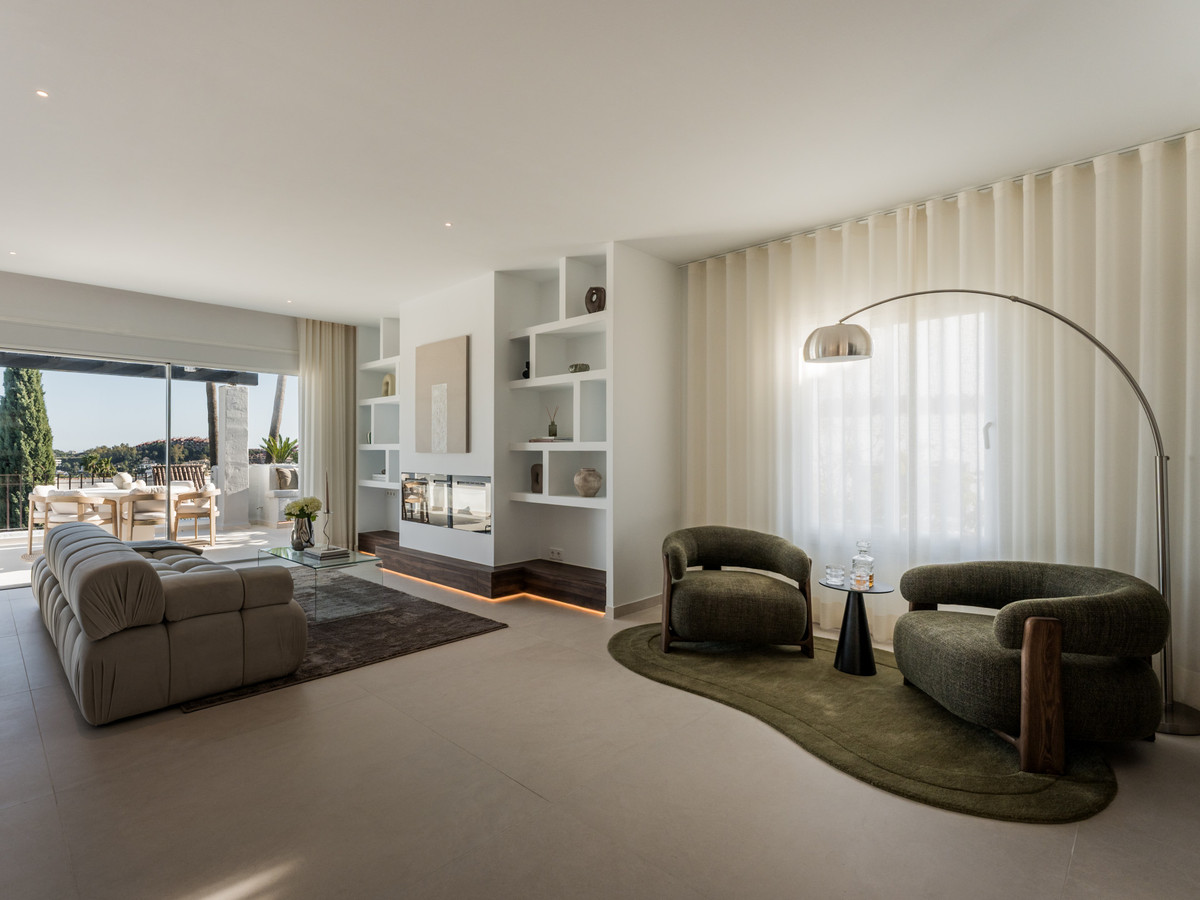 3 Bed Apartment for sale in Nueva Andalucía Costa Del Sol, Málaga, Spain