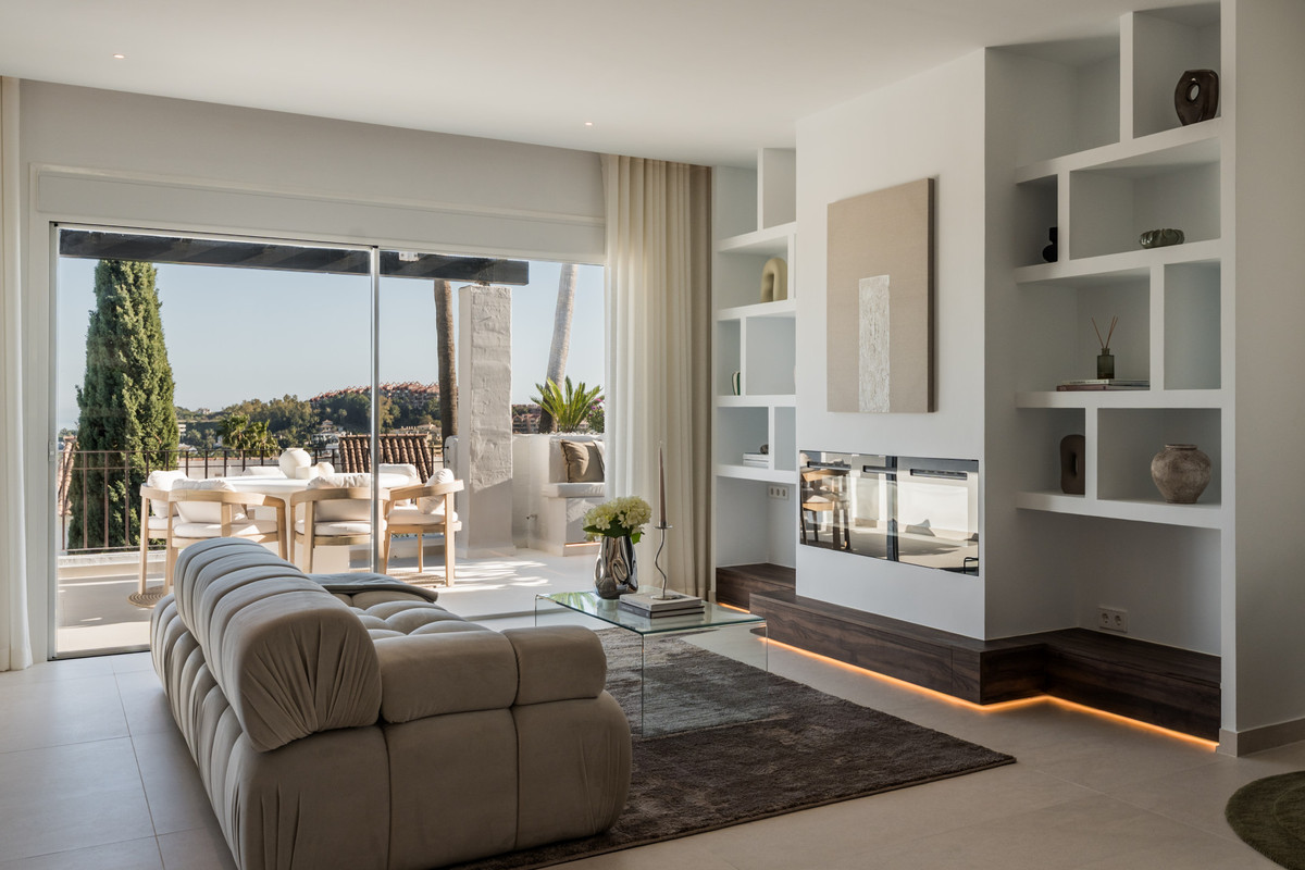 3 Bed Apartment for sale in Nueva Andalucía Costa Del Sol, Málaga, Spain