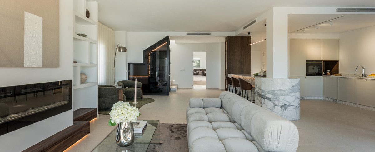 3 Bed Apartment for sale in Nueva Andalucía Costa Del Sol, Málaga, Spain
