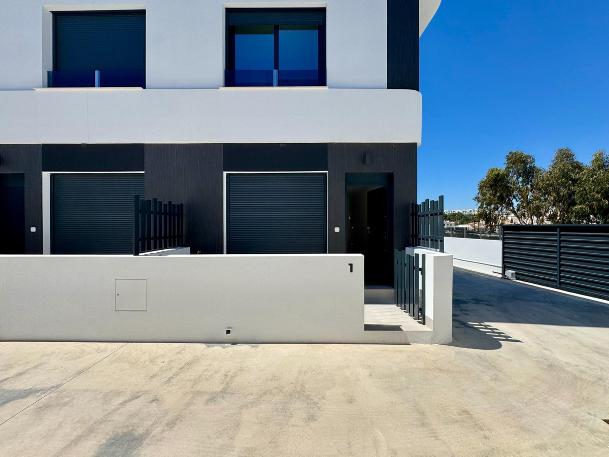 3 Bed Townhouse for sale in Orihuela Costa Costa Blanca, Alicante, Spain