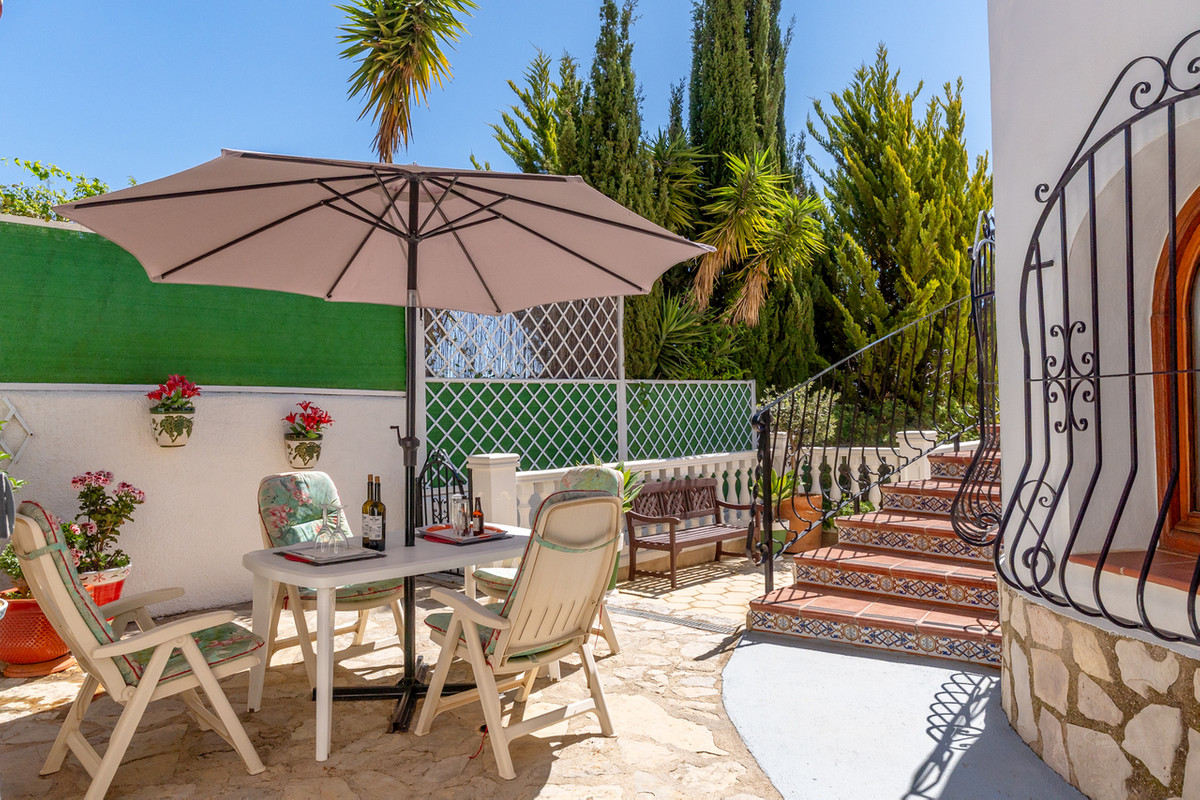 4 Bed Townhouse for sale in Benigembla Costa Blanca, Alicante, Spain