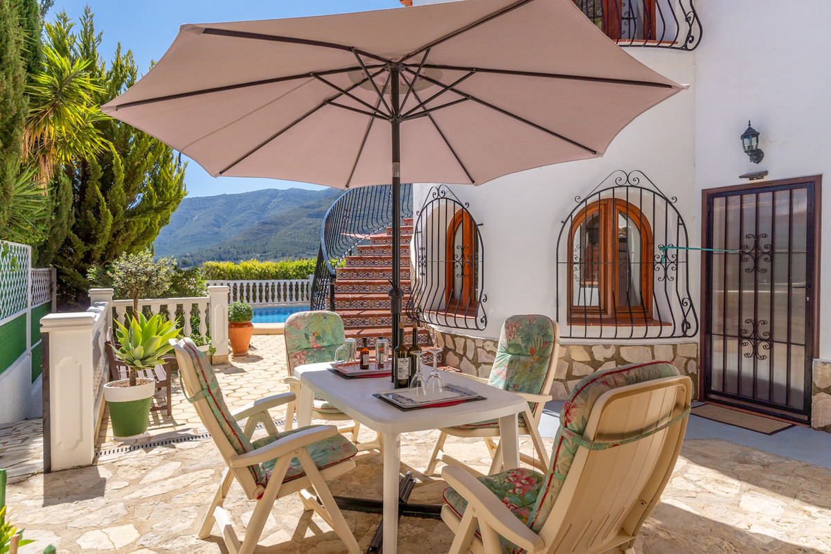 4 Bed Townhouse for sale in Benigembla Costa Blanca, Alicante, Spain