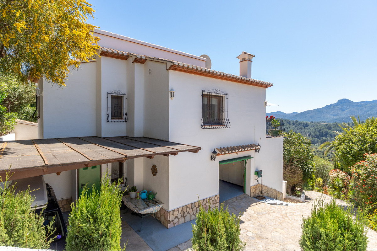 4 Bed Townhouse for sale in Benigembla Costa Blanca, Alicante, Spain