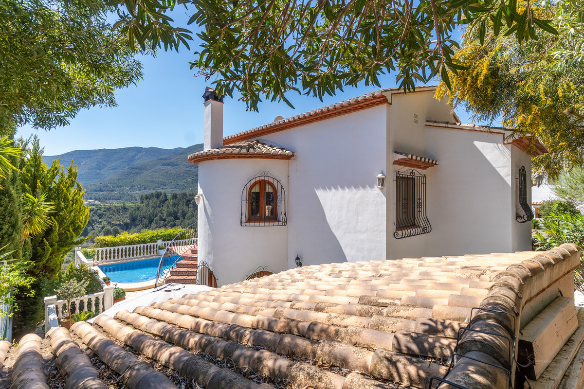 4 Bed Townhouse for sale in Benigembla Costa Blanca, Alicante, Spain