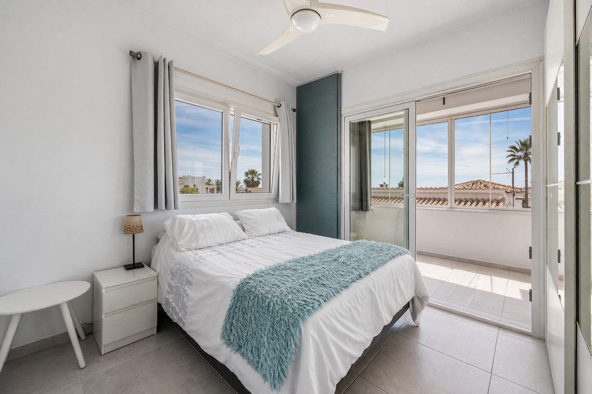 3 Bed Townhouse for sale in Estepona Costa Del Sol, Málaga, Spain