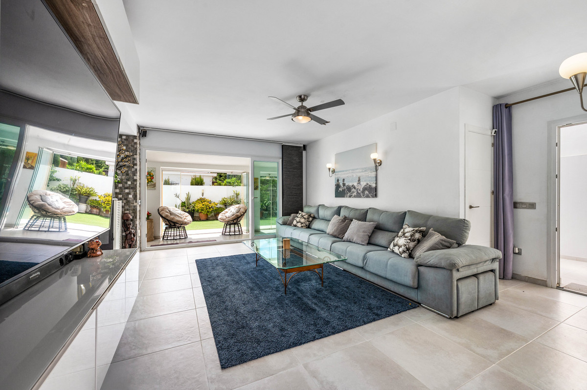 3 Bed Townhouse for sale in Estepona Costa Del Sol, Málaga, Spain