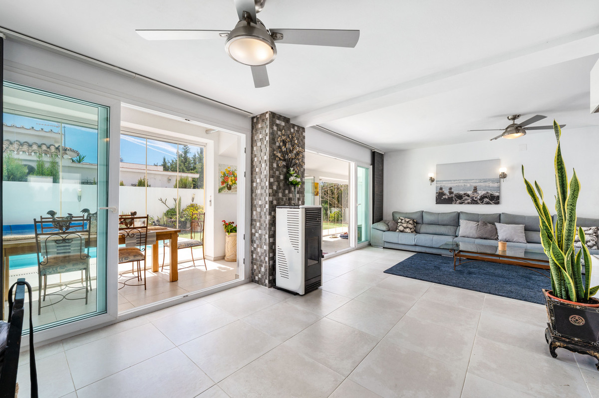 3 Bed Townhouse for sale in Estepona Costa Del Sol, Málaga, Spain