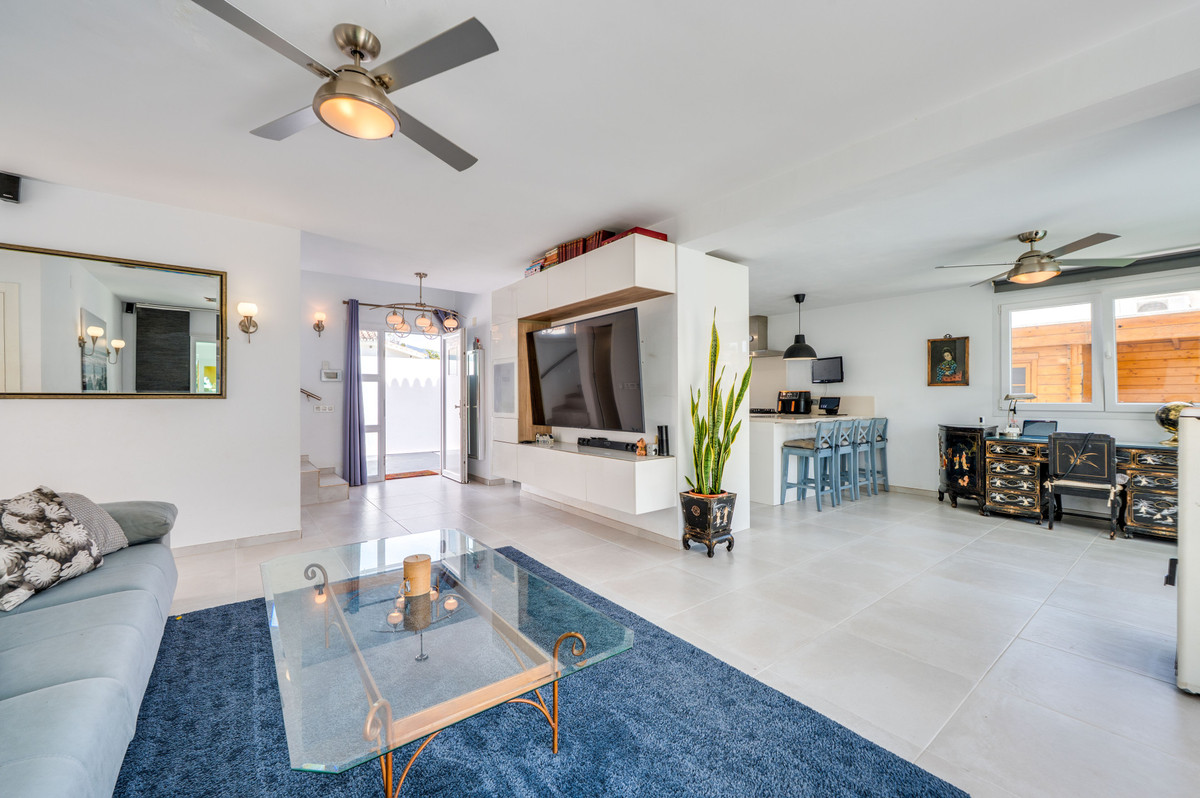 3 Bed Townhouse for sale in Estepona Costa Del Sol, Málaga, Spain