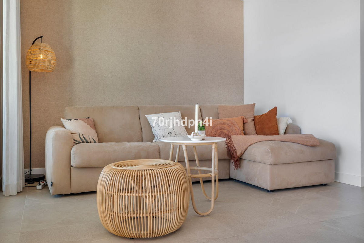 Se vende Apartamento Planta Media de 2 dormitorios en Costa Del Sol, Málaga, España