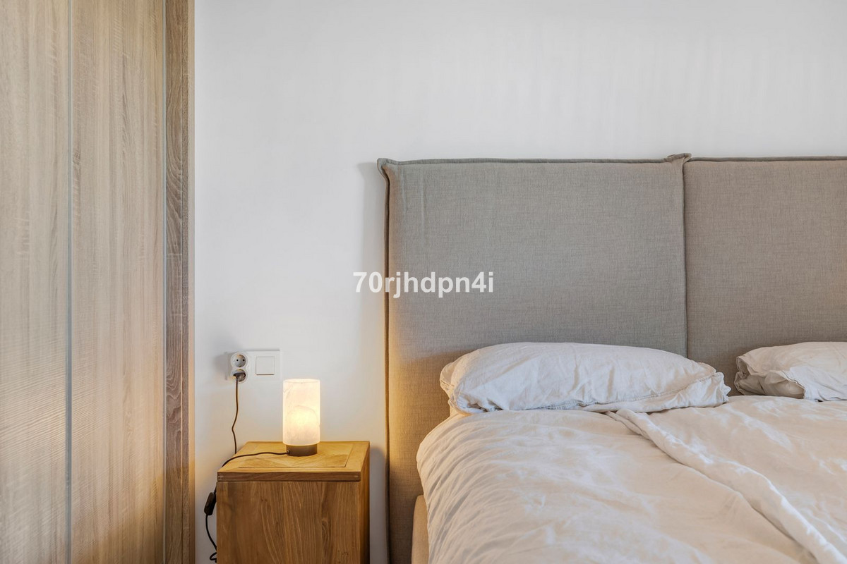 Se vende Apartamento Planta Media de 2 dormitorios en Costa Del Sol, Málaga, España