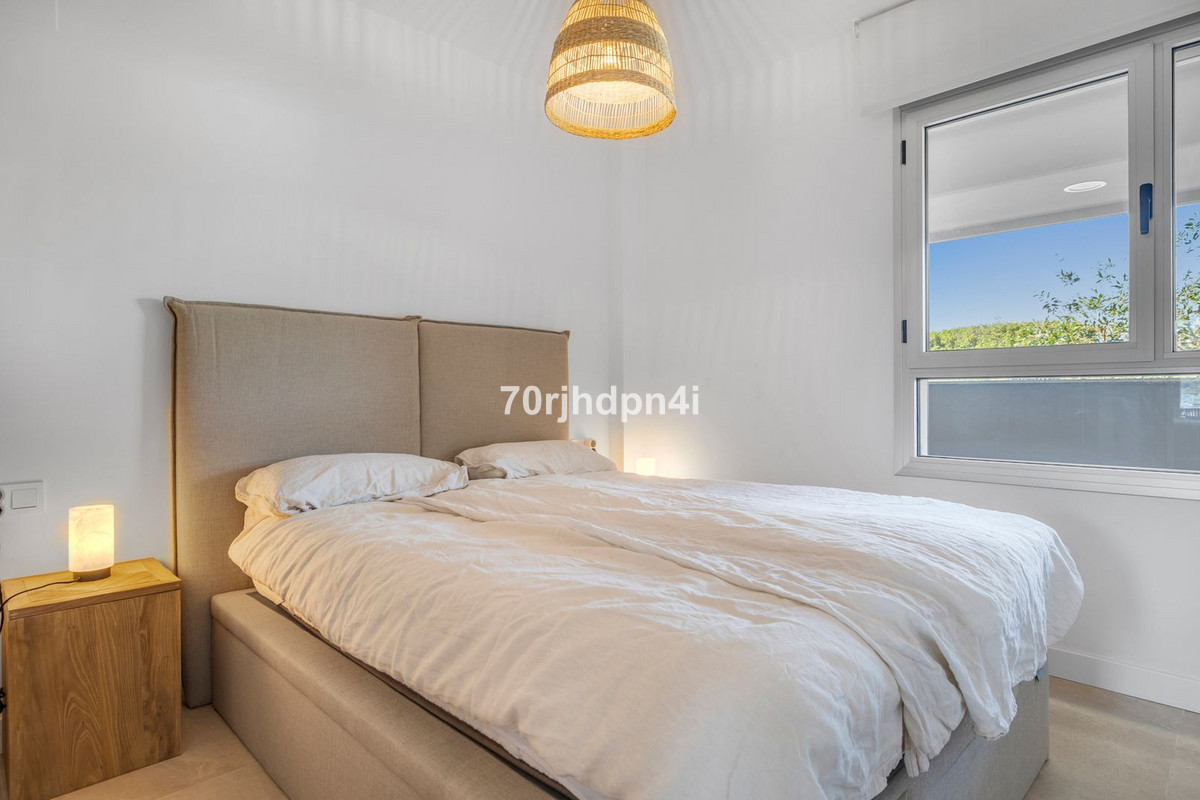 Se vende Apartamento Planta Media de 2 dormitorios en Costa Del Sol, Málaga, España