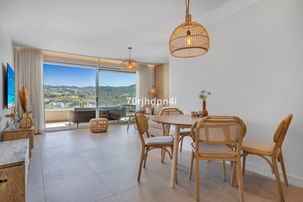 Se vende Apartamento Planta Media de 2 dormitorios en Costa Del Sol, Málaga, España