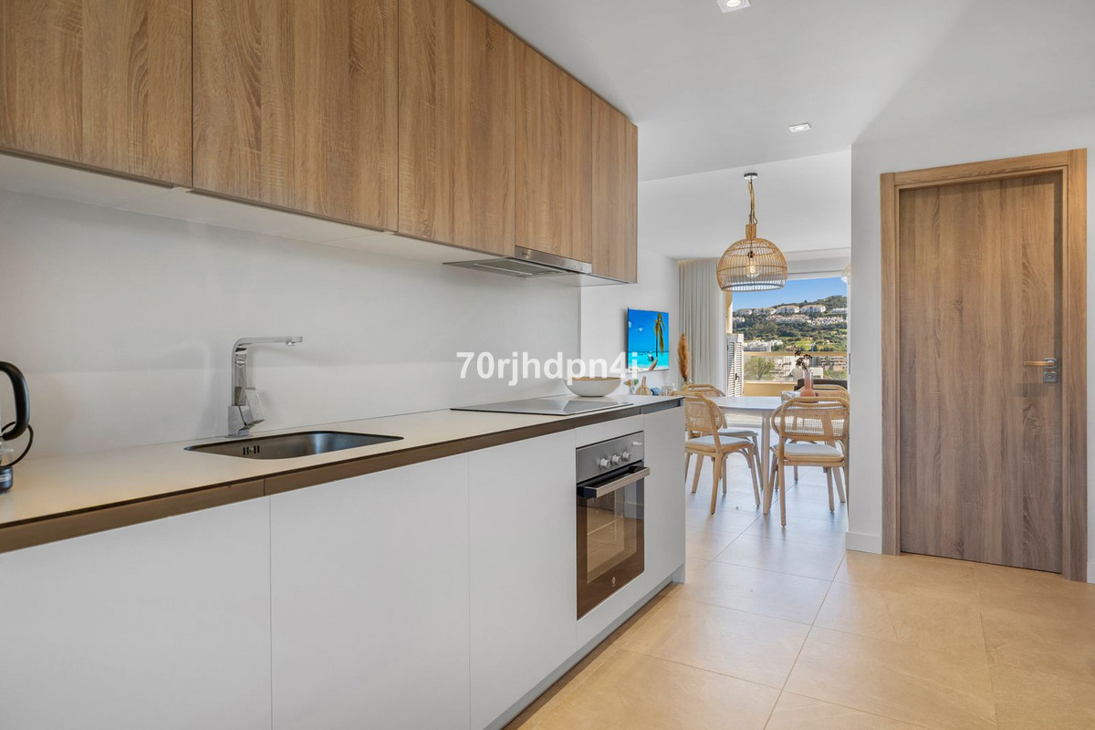 Se vende Apartamento Planta Media de 2 dormitorios en Costa Del Sol, Málaga, España