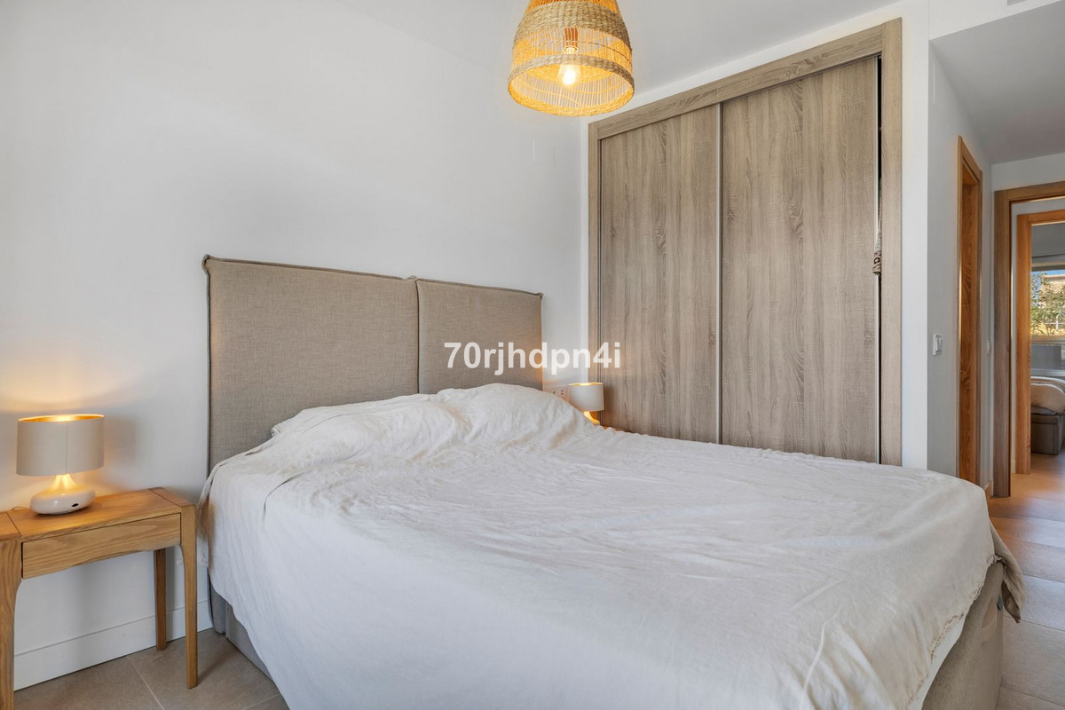 Se vende Apartamento Planta Media de 2 dormitorios en Costa Del Sol, Málaga, España