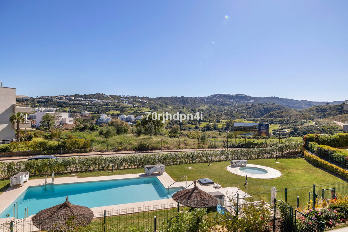 Se vende Apartamento Planta Media de 2 dormitorios en Costa Del Sol, Málaga, España
