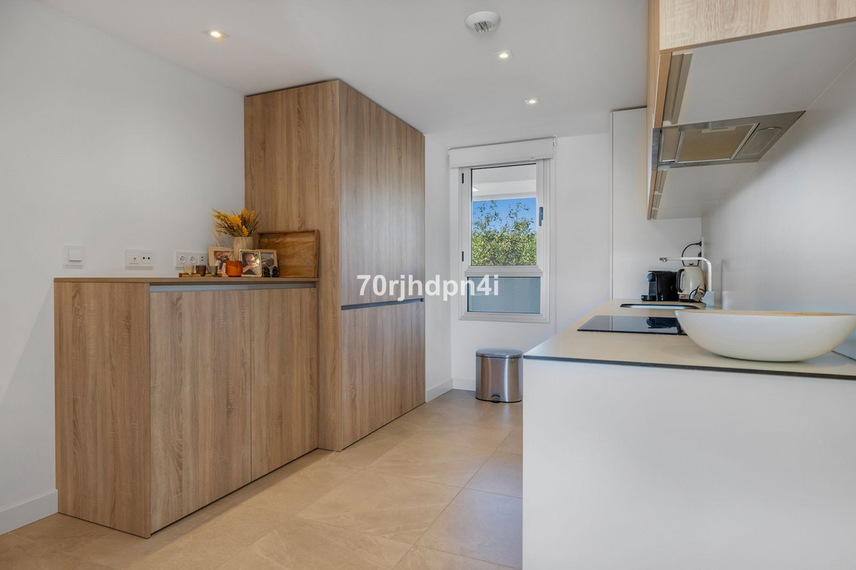 Se vende Apartamento Planta Media de 2 dormitorios en Costa Del Sol, Málaga, España