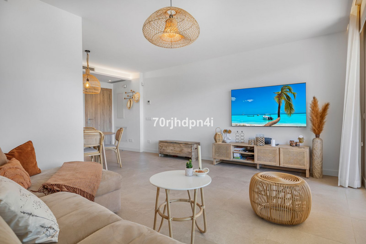 Se vende Apartamento Planta Media de 2 dormitorios en Costa Del Sol, Málaga, España
