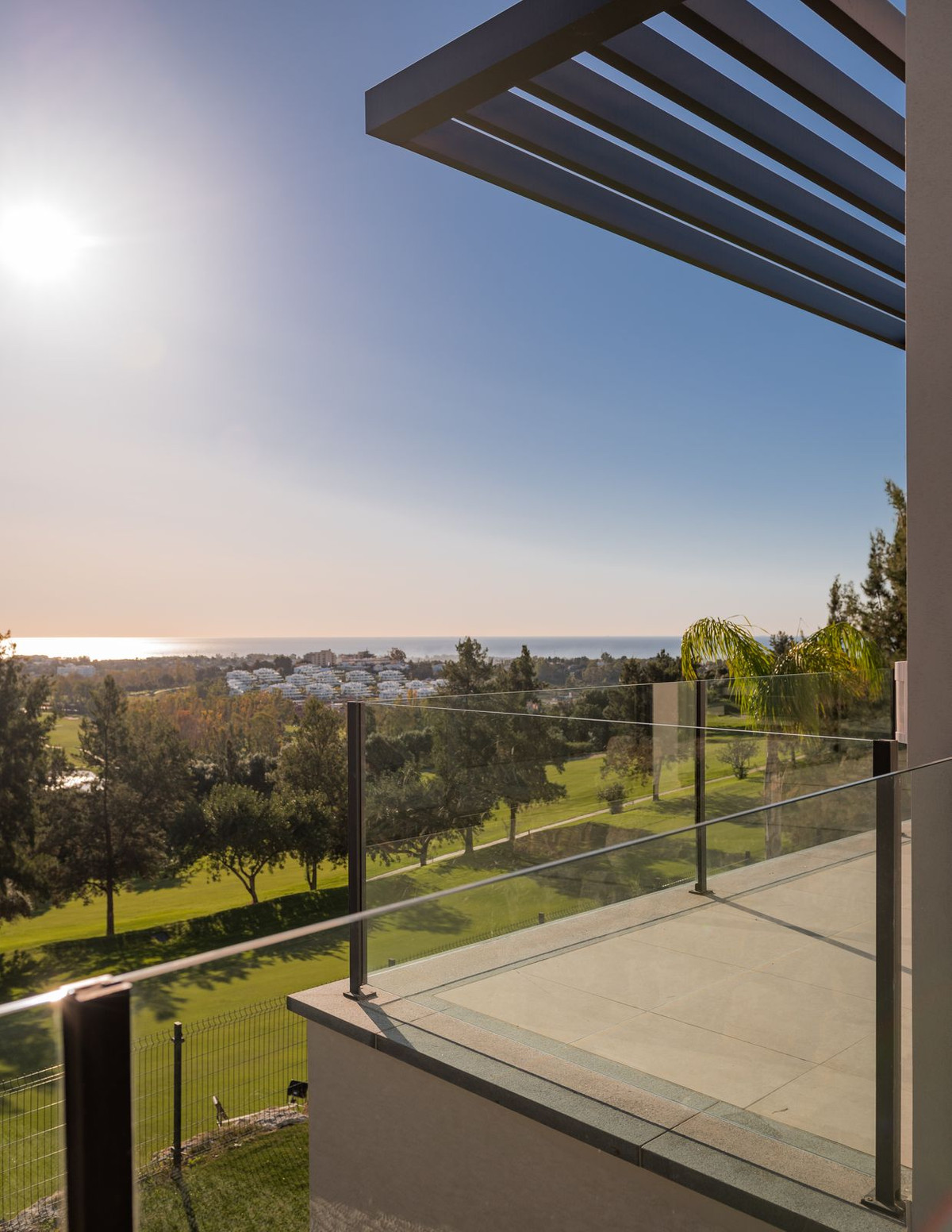 5 Bed Townhouse for sale in Benahavís Costa Del Sol, Málaga, Spain