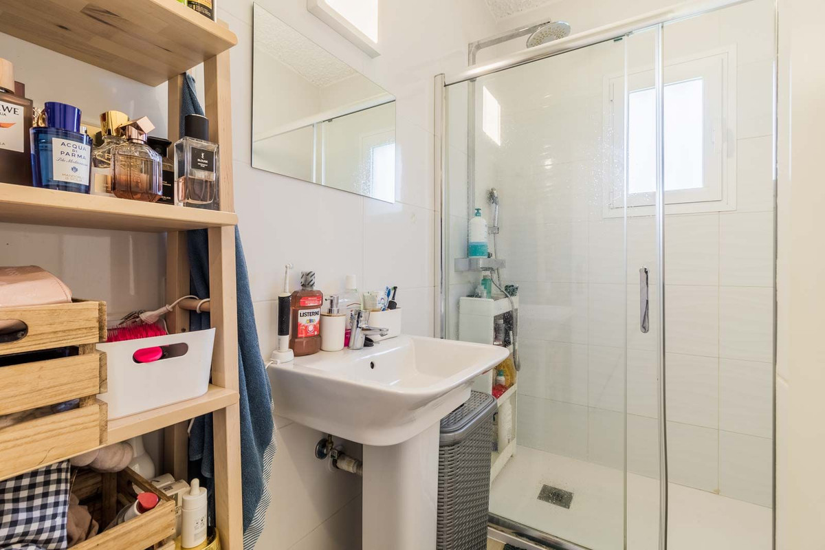 2 Bed Townhouse for sale in Estepona Costa Del Sol, Málaga, Spain