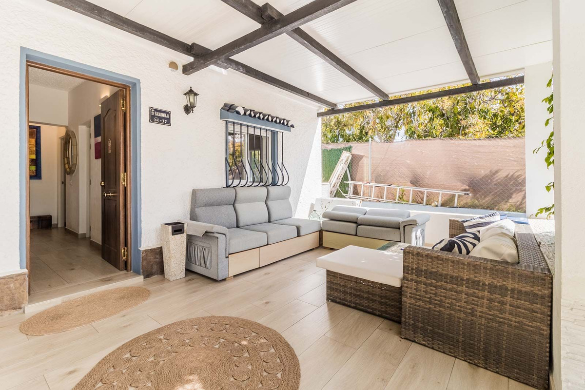 2 Bed Townhouse for sale in Estepona Costa Del Sol, Málaga, Spain