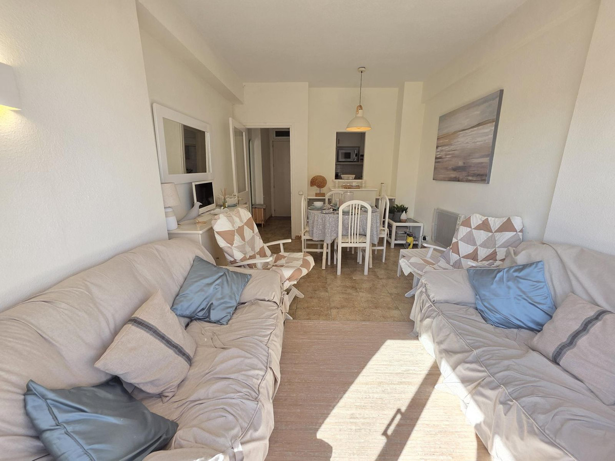 2 Bed Apartment for sale in Fuengirola Costa Del Sol, Málaga, Spain