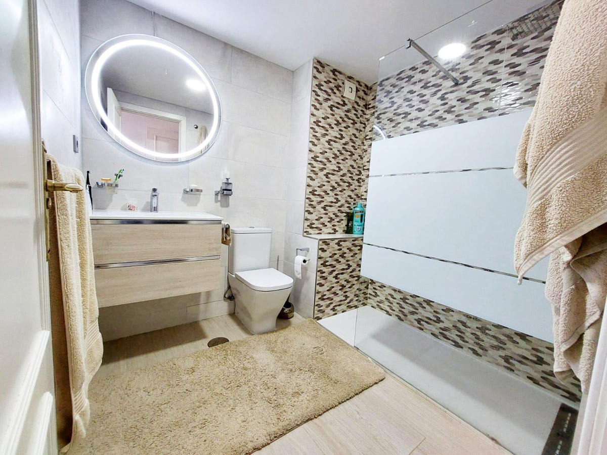3 Bed Apartment for sale in Torremolinos Costa Del Sol, Málaga, Spain
