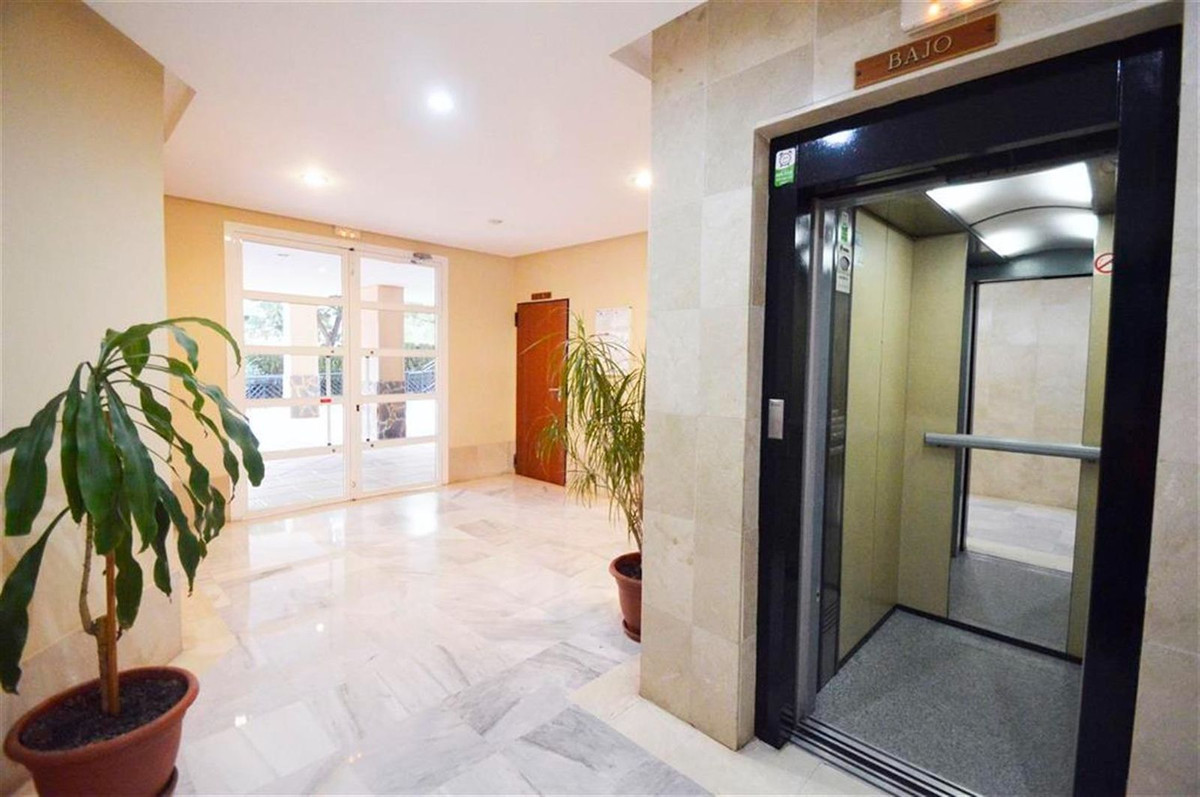 3 Bed Apartment for sale in Torremolinos Costa Del Sol, Málaga, Spain